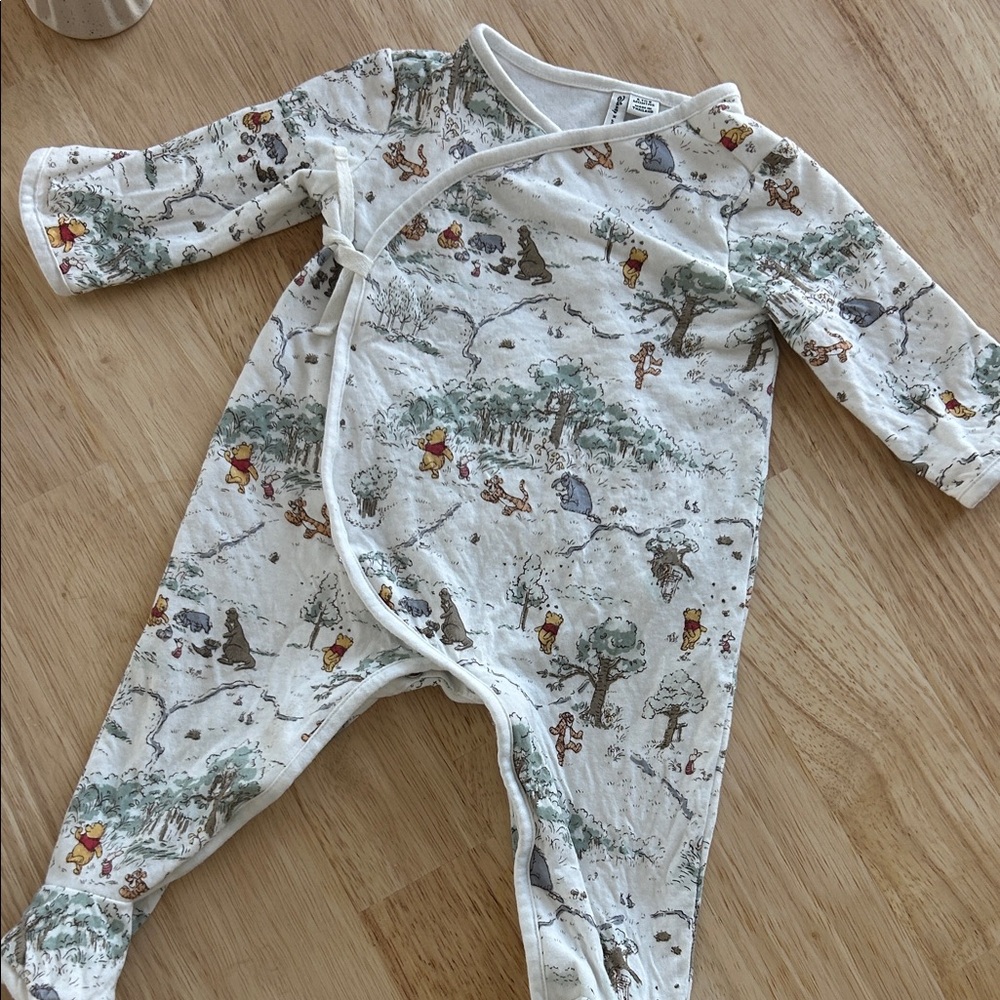 Janie and Jack baby boy Winnie the Pooh footie 6-9 M